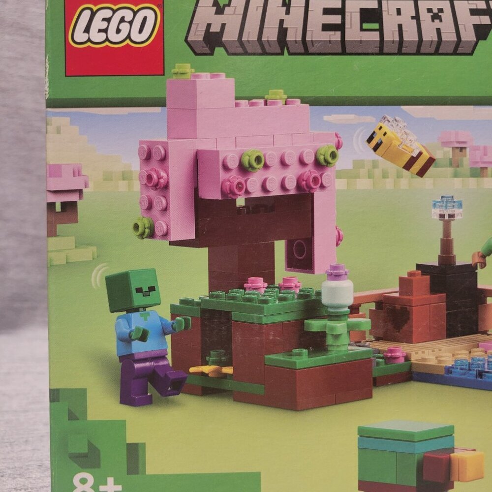 Lego Minecraft The Cherry Blossom Garden (21260) - Picture 2 of 10